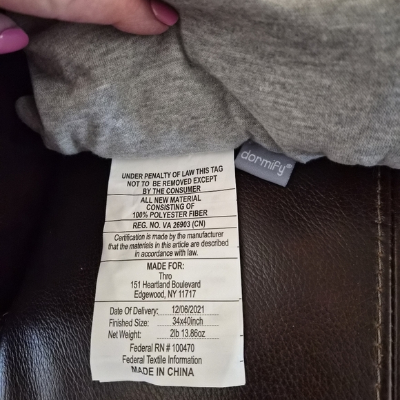 Dormify tufted headboard for college dorms - Picture 3 of 4